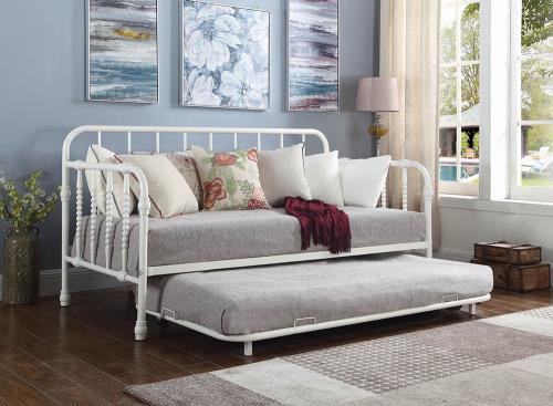 TWIN DAYBED W/ TRUNDLE